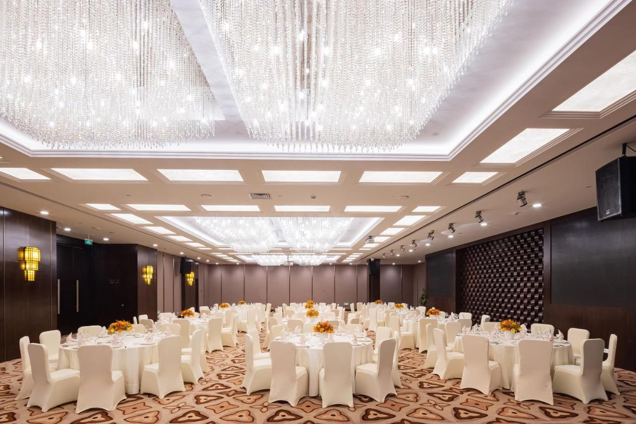 Broadway Mansions Hotel - On The Bund Shanghai Bagian luar foto