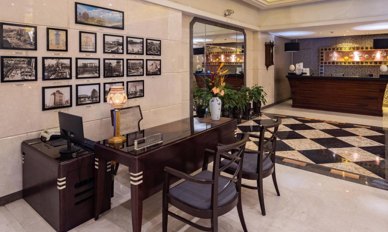 Broadway Mansions Hotel - On The Bund Shanghai Bagian luar foto