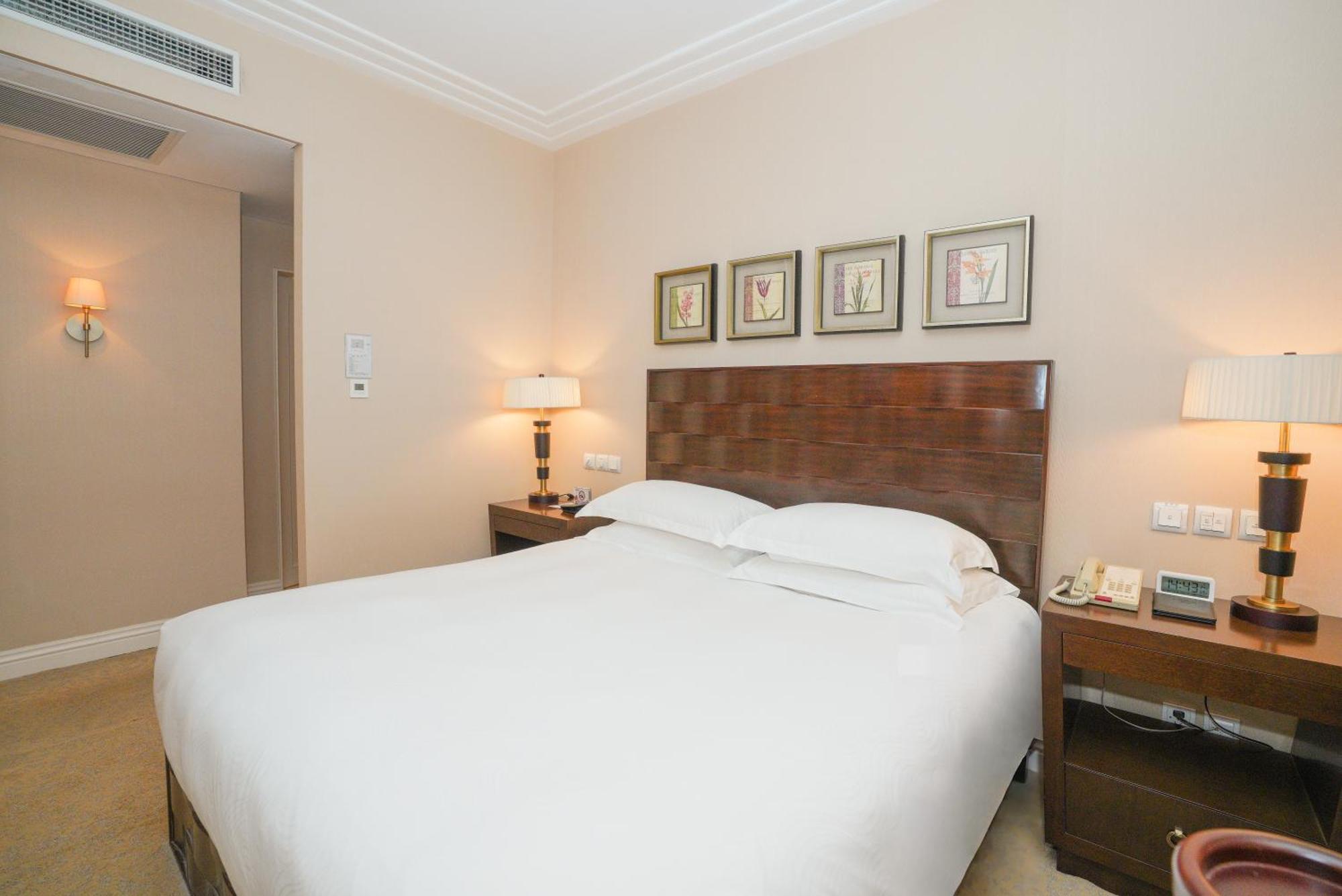 Broadway Mansions Hotel - On The Bund Shanghai Bagian luar foto
